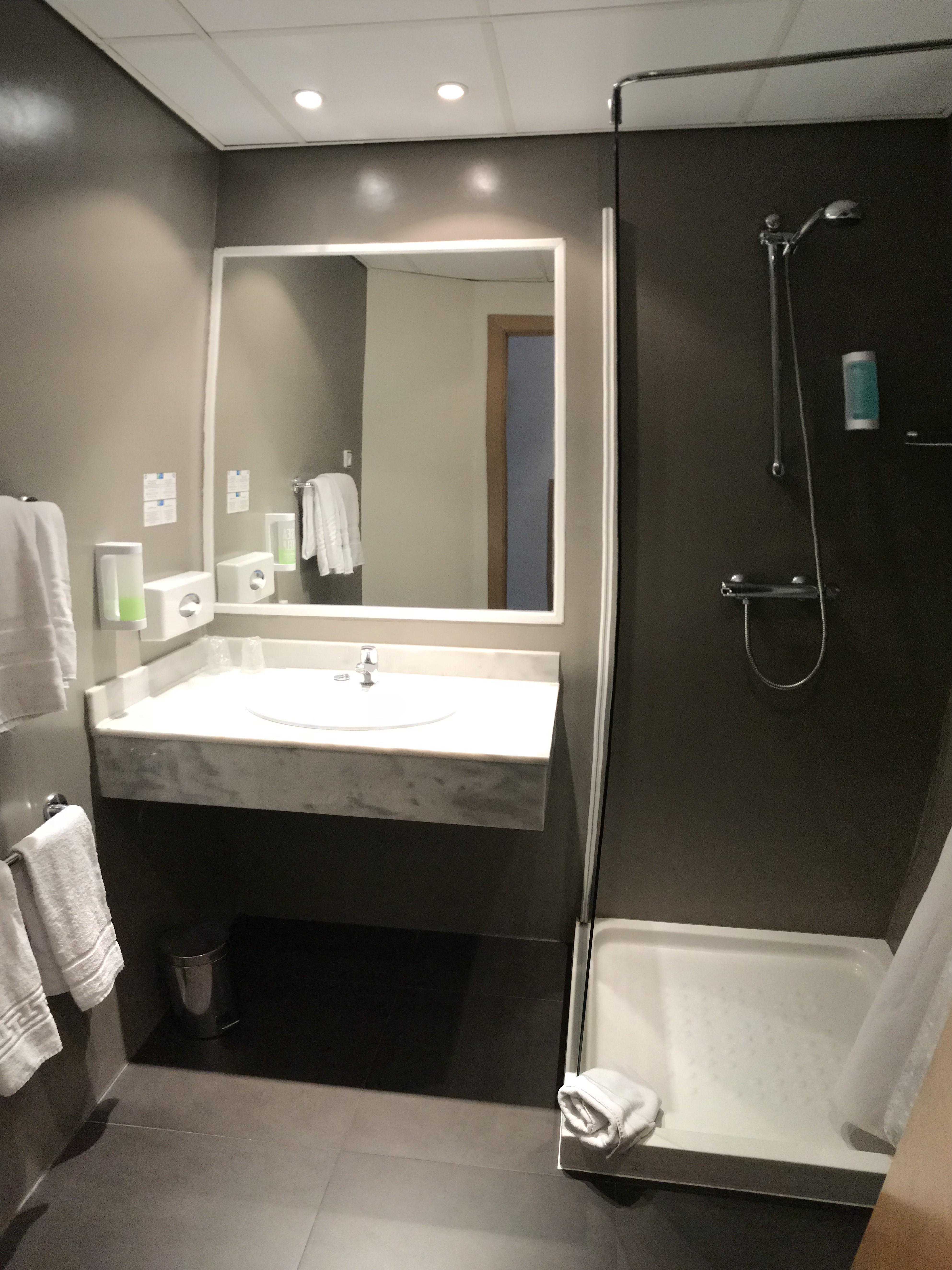 Holiday Inn Express San Sebastian De Los Reyes By Ihg Ngoại thất bức ảnh