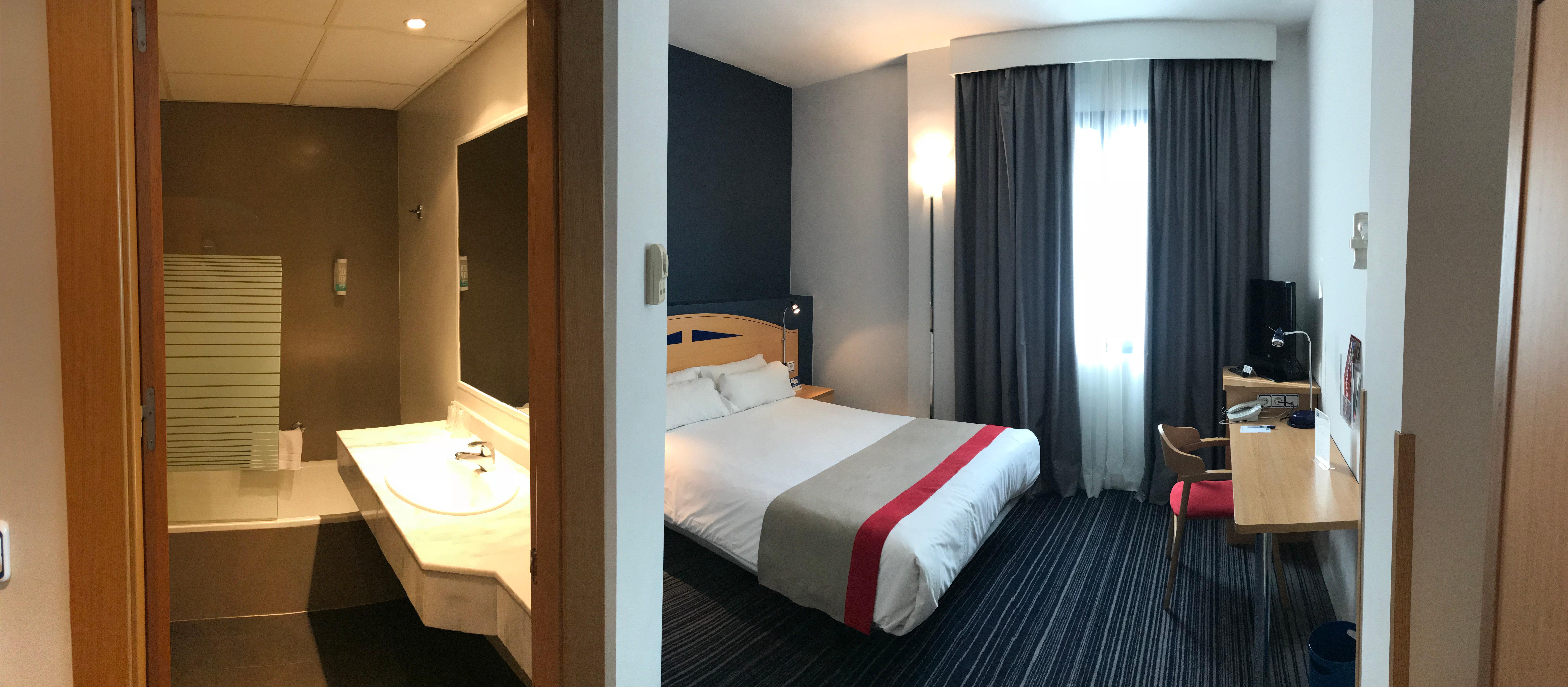Holiday Inn Express San Sebastian De Los Reyes By Ihg Ngoại thất bức ảnh