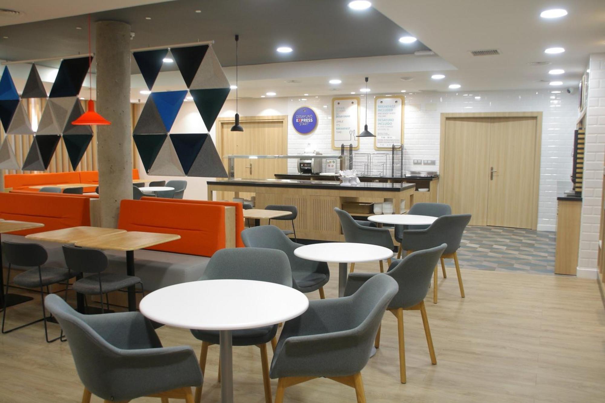 Holiday Inn Express San Sebastian De Los Reyes By Ihg Ngoại thất bức ảnh